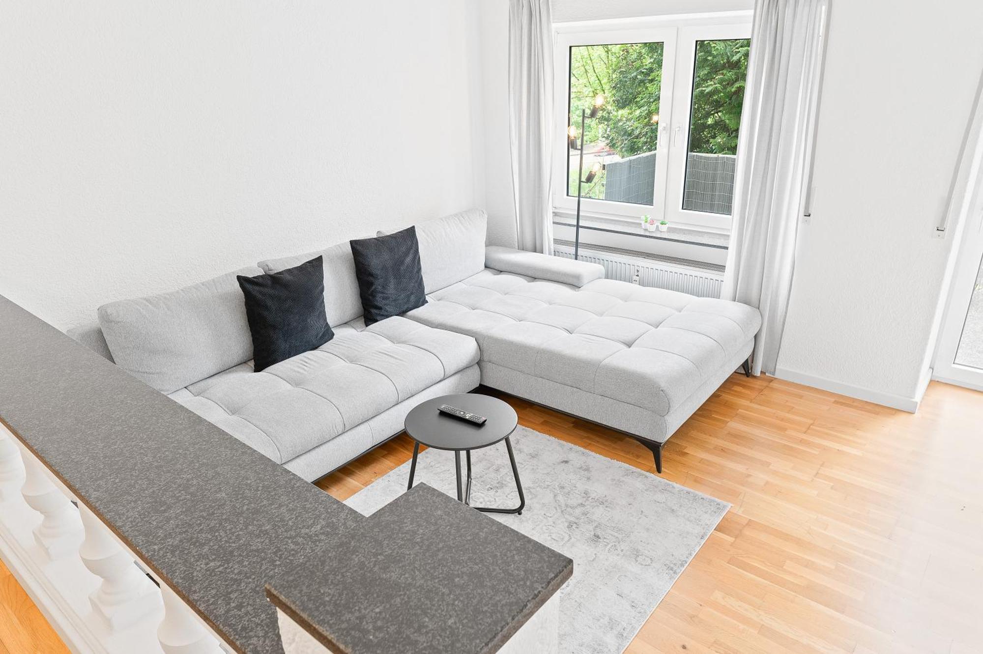 Kingsize Bett, Terrasse, Netflix, Zwei Zimmer Pforzheim Kültér fotó